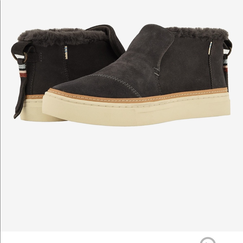 Toms Paxton size 7 Forged Iron Suede / Faux Fur lined.